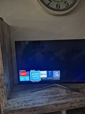 Fernseher und TV Lowboard Bild 7