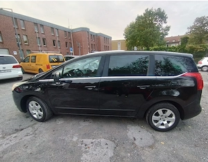 Peugeot 5008 .2010jar