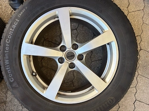 Porsche Macan Winterräder 18  Felgen Winterreifen neuwertig Bild 3