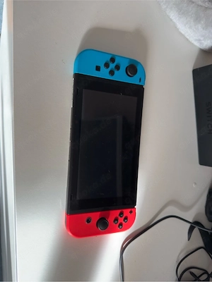 Nintendo switch mit zubehör  Bild 2