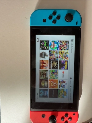 Nintendo switch mit zubehör  Bild 4