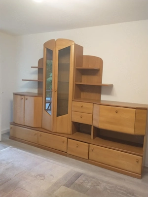 Wohnwand gut erhalten aus Holz  Bild 2
