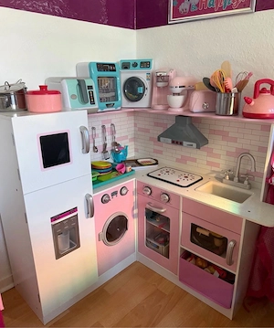 Kinderküche mit viel Zubehör Spielzeug