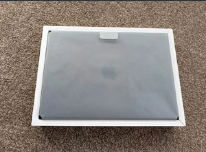 Apple MacBook Pro 14 Zoll M5 24 GB 1 TB   so gut wie neu Bild 5