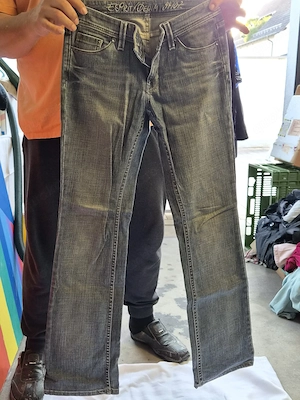 Damenjeans  Bild 4