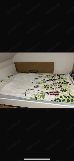 Ikea Bett.