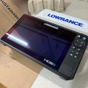 Lowrance HDS Pro 9 GPS Kartenplotter Sonar Combo HD 3-in-1 Totalscan Transducer