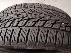 4x Nankang Winterreifen 215 50 R19 93V XL   2 Saisons gefahren
