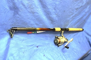 Angler Sportfischer Zander Angelrute mit Rolle + gefl. Schnur