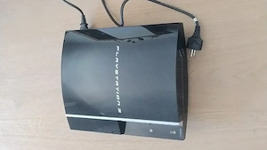 Verkaufe PS3 mit Kontrollern, Spielen und Zubehör 