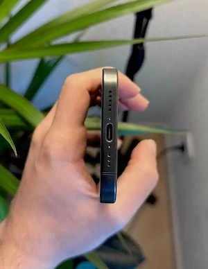 iPhone 15 Pro Max, Akku 100 %, noch in gutem Zustand 