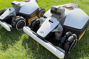 2025-mammomties LUBA 2 AWD 3  Peripheral wireless robotic lawn mower with garage 