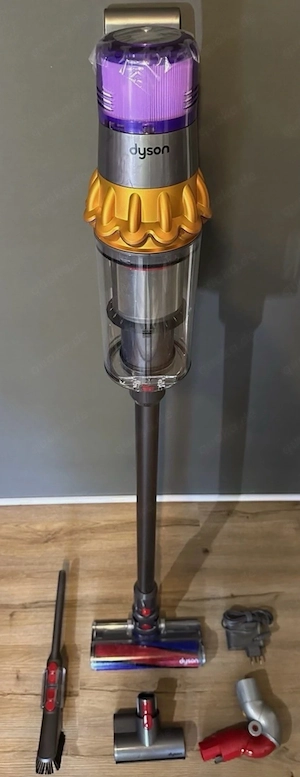 dyson v15...