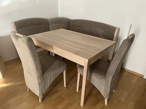 Eckbank komplett mit Tisch und Stühle 