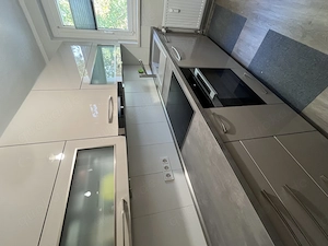 hochwertige Küche mit Miele-Geräten