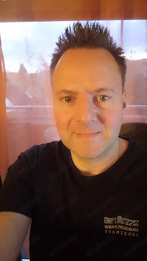 Hey suche nette Mädels S..(Chat Treffen oder Beziehung) Nationalität egal