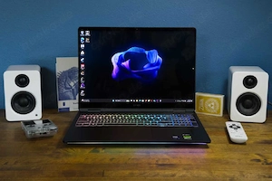 OMEN MAX Gaming Laptop 16-ah0790ng 16" OLED |2TB | RTX5090 | Ultra 9 | 16 gb ram