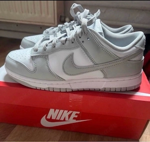 Nike dunk low 