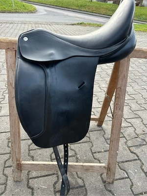 Röther Direkt Dressursattel 17,5"   sehr gepflegt & wenig genutzt