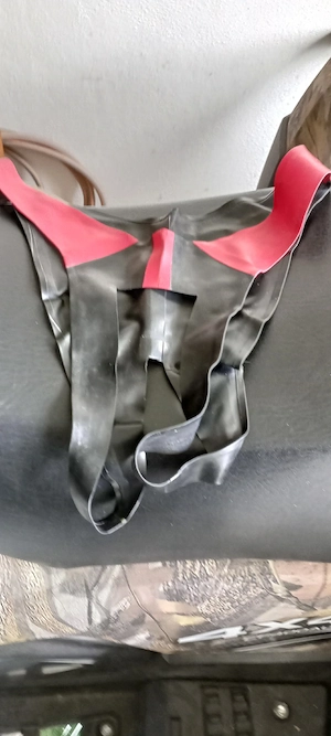 Latex ouvert für Männer 