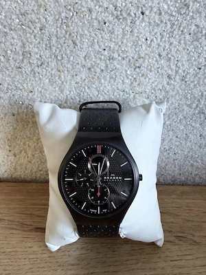 Skagen Denmark Herrenuhr Titan schwarz Lederarmband NEU 808XLTBLB