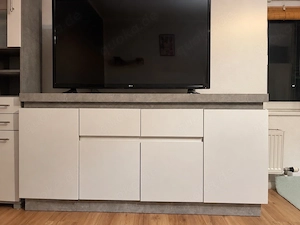 sideboard 