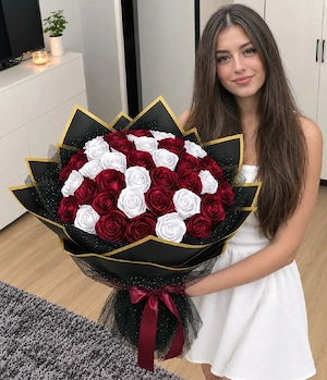 Handgefertigte Blumensträuße aus Satinrosen