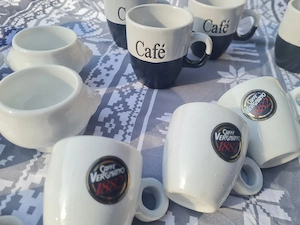 Tassen Set: Caff  Vergnano, Café Becher & Suppentassen