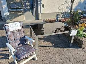 Zu verschenken