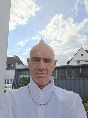 Suche geile versaute unbefriedigte Ehefrau