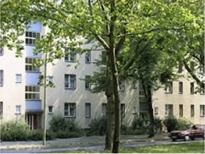 WG-Zimmer in Berlin-Britz ab 01.11.   ruhige, ordentliche Mitbewohnerin gesucht
