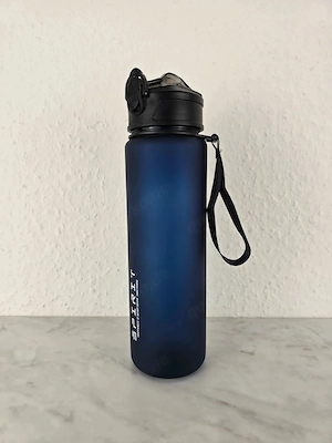 Sport-Trinkflasche 750ml Blau mit Klappverschluss   Water Bottle 