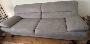 Graues Sofa 