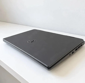 MSI Gaming Laptop Sword 16 HX