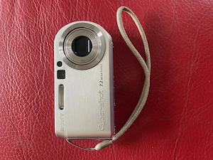 Sony Cyber-shot DSC-P200 Digitalkamera mit 7,2 