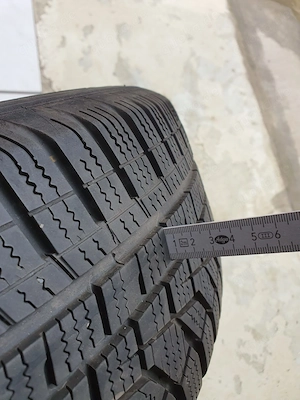 Mercedes-Benz Alufelgen mit Winterreifen   Kompletträder 4 Stück