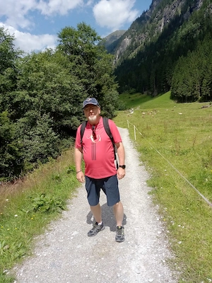 Suche eine normale Frau für feste Beziehung 