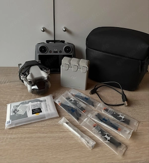 DJI Mini 4 Pro Fly More Combo mit DJI RC 2