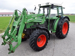 Fendt 275 SA mit Frontlader