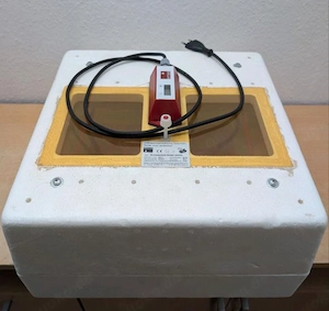 Bruja Inkubator 400 rd