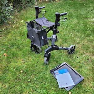 Neuwertiger Rollator zu verkaufen