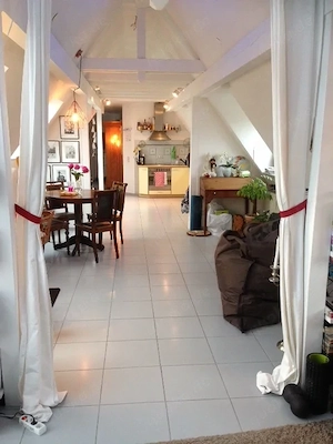 Wohnungen mit 1 bis 4 Zimmern und Balkon sowie Garagen   sofort verfügbar in Köln, Hamburg, Stuttgar