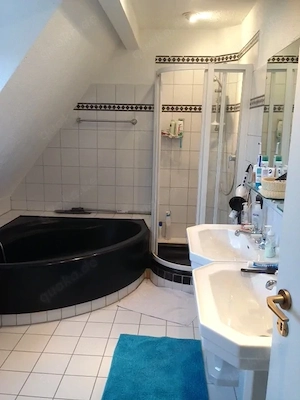 Wohnungen mit 1 bis 4 Zimmern und Balkon sowie Garagen   sofort verfügbar in Köln, Hamburg, Stuttgar