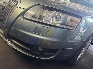 Audi A6 4F Allroad Stoßstange vorne LY7E