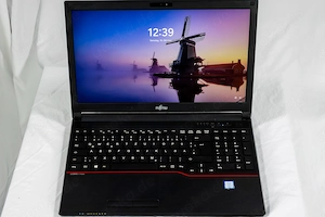 Fujitsu Lifebook E556 | 15,6" | Core i3 | 8 GB RAM | 1 TB HDD