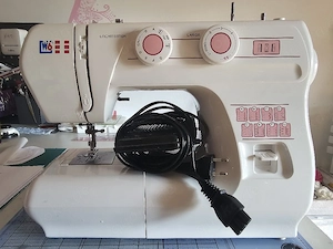 W6 Neuwertig Nähmaschine 