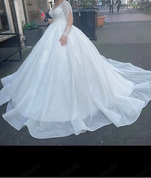 Hochzeitskleid