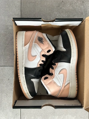 Jorden 1 Mid 