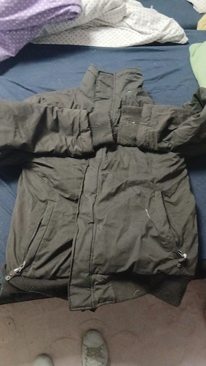 verkaufe diese bench jacke 