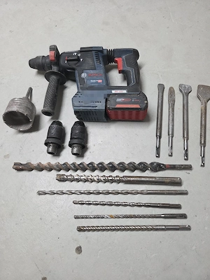 Bosch Professionell -Akku Bohrhammer